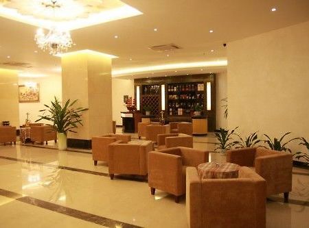 Ming Yue Star Hotel Downtown Beihai Inreriör bild